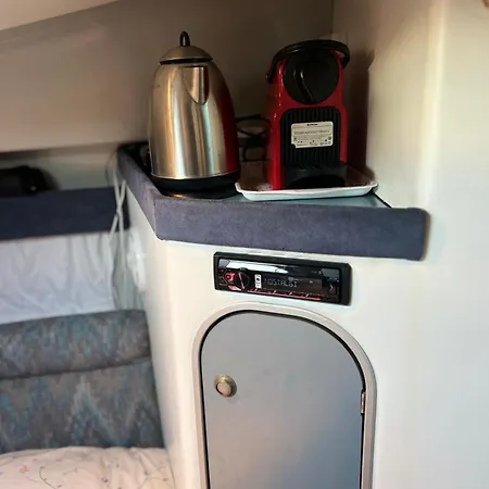 Location * Антиб